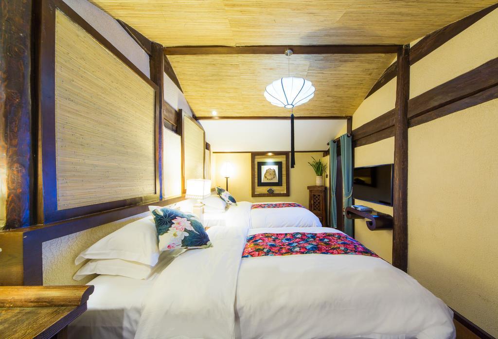 Lijiang Yuntian Palace Hotel ภายนอก รูปภาพ