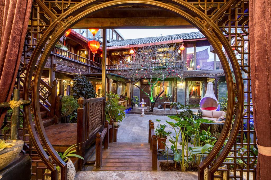 Lijiang Yuntian Palace Hotel ภายนอก รูปภาพ