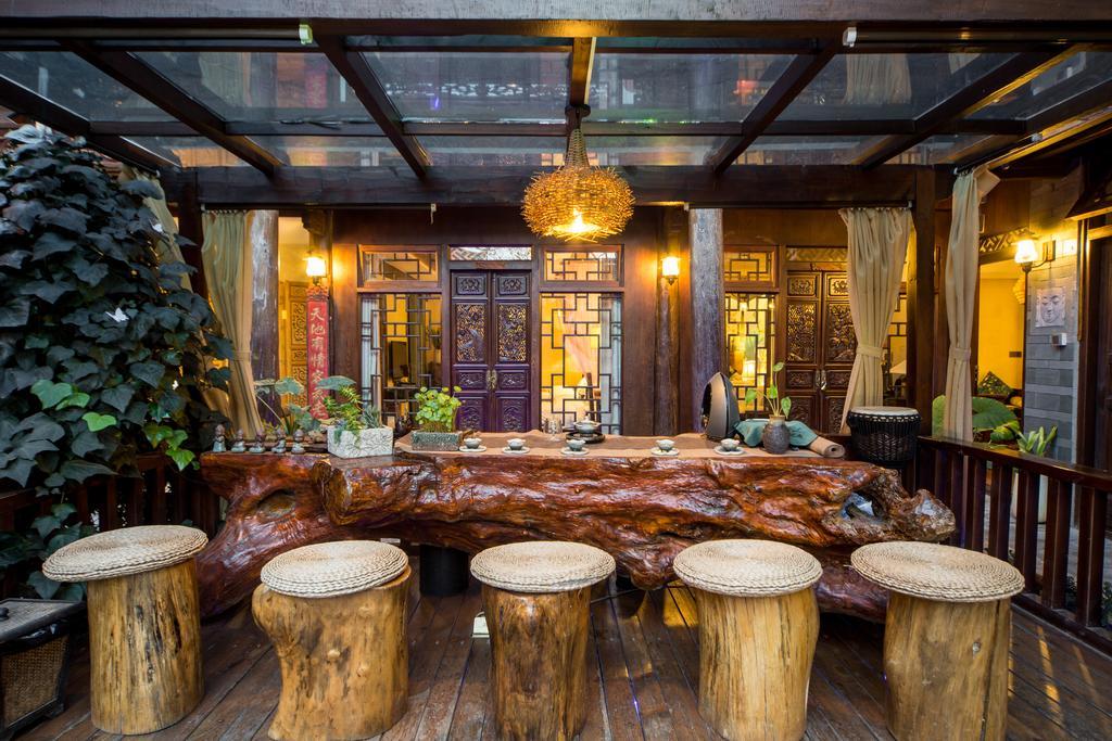 Lijiang Yuntian Palace Hotel ภายนอก รูปภาพ