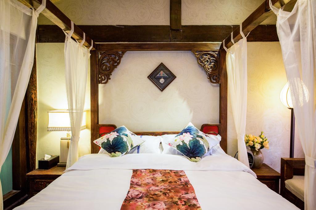Lijiang Yuntian Palace Hotel ภายนอก รูปภาพ