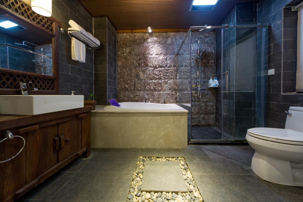 Lijiang Yuntian Palace Hotel ภายนอก รูปภาพ