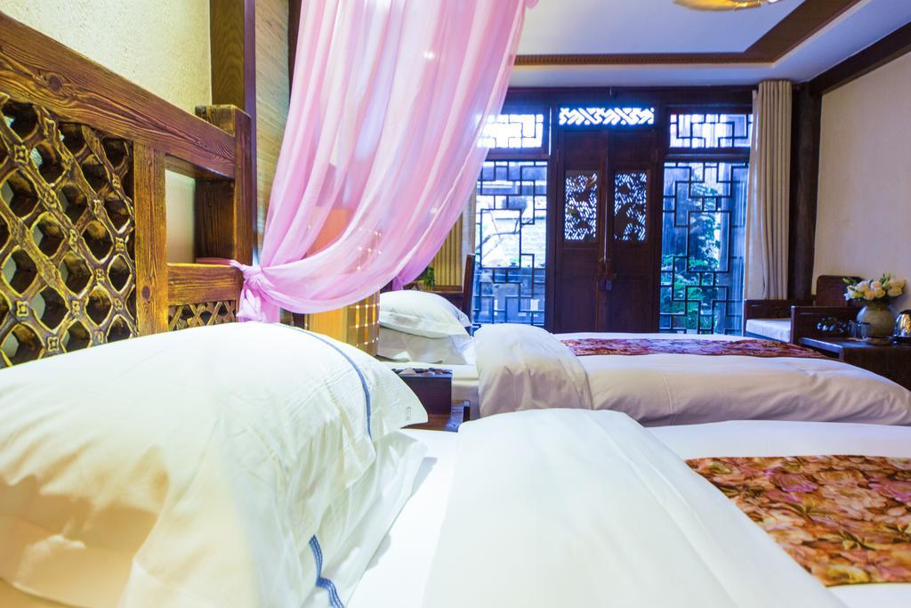 Lijiang Yuntian Palace Hotel ภายนอก รูปภาพ