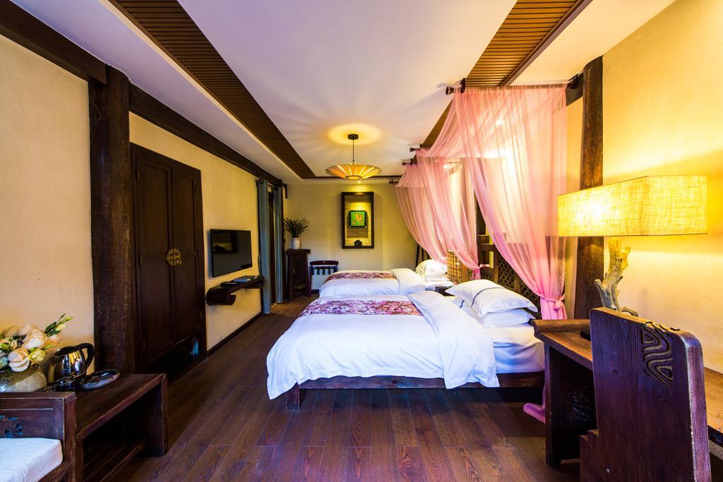 Lijiang Yuntian Palace Hotel ภายนอก รูปภาพ